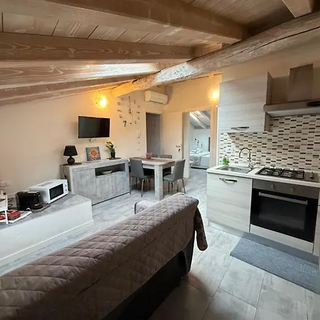 Casa Vilma 2 - Peschiera Del Garda Appartement *