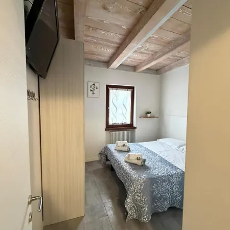 Casa Vilma 2 - Peschiera Del Garda Apartament *